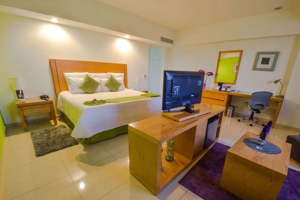 Hb Cordoba Hotel Екстериор снимка